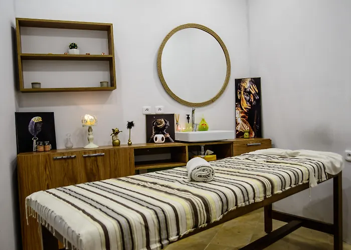 Suites Hotel Les Charmilles & Spa