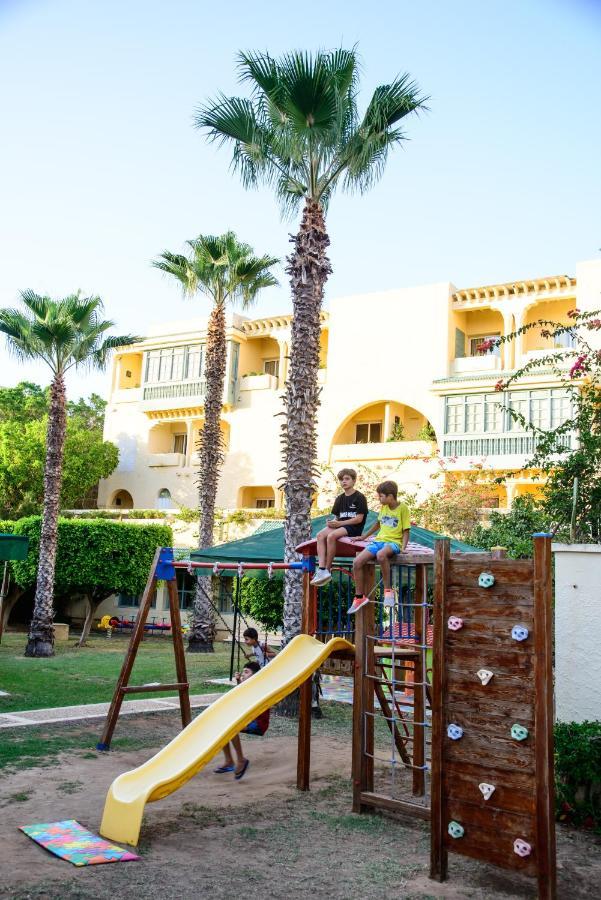 Les Charmilles & Aparthotel La Marsa