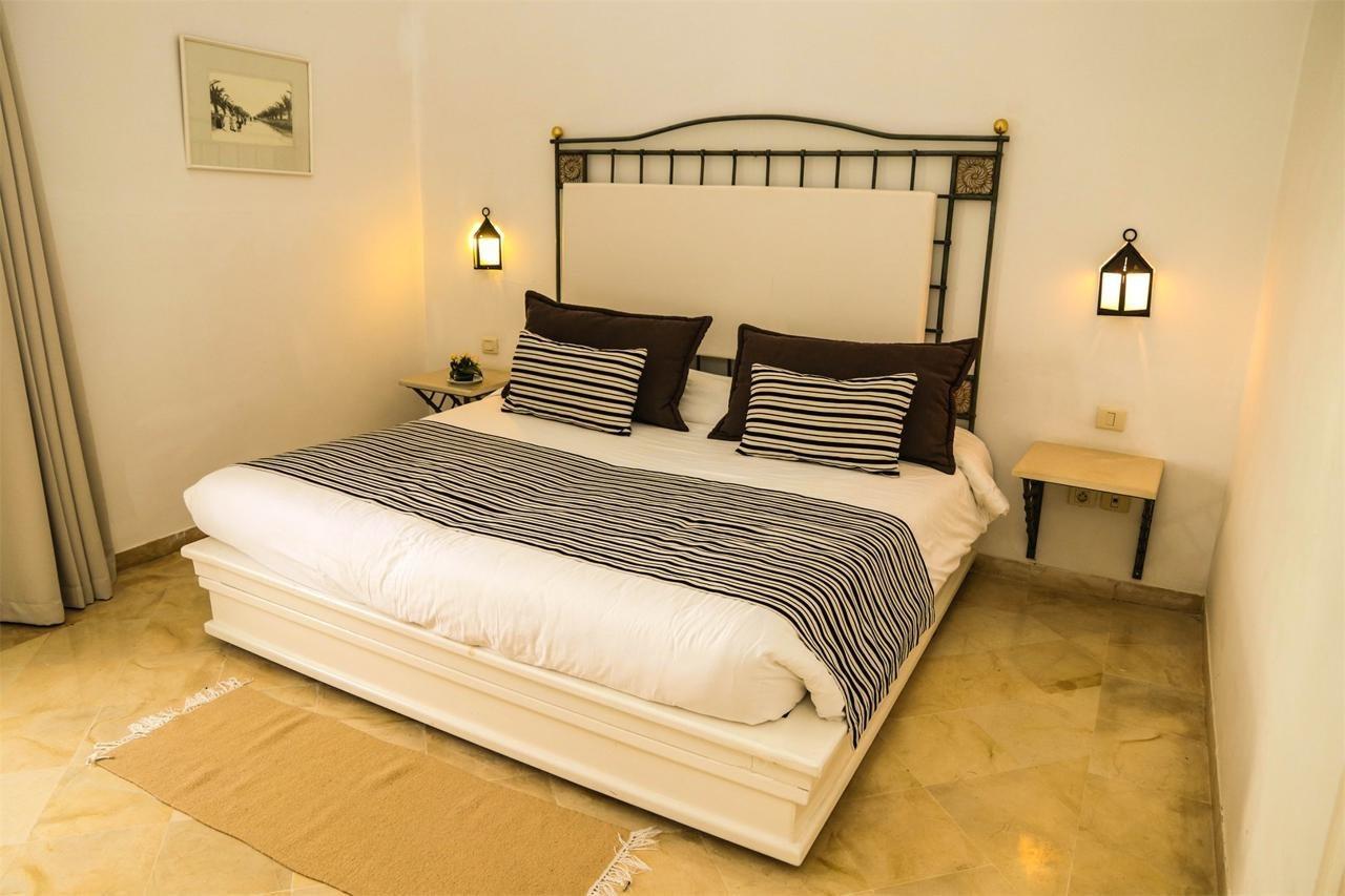 Les Charmilles & Aparthotel