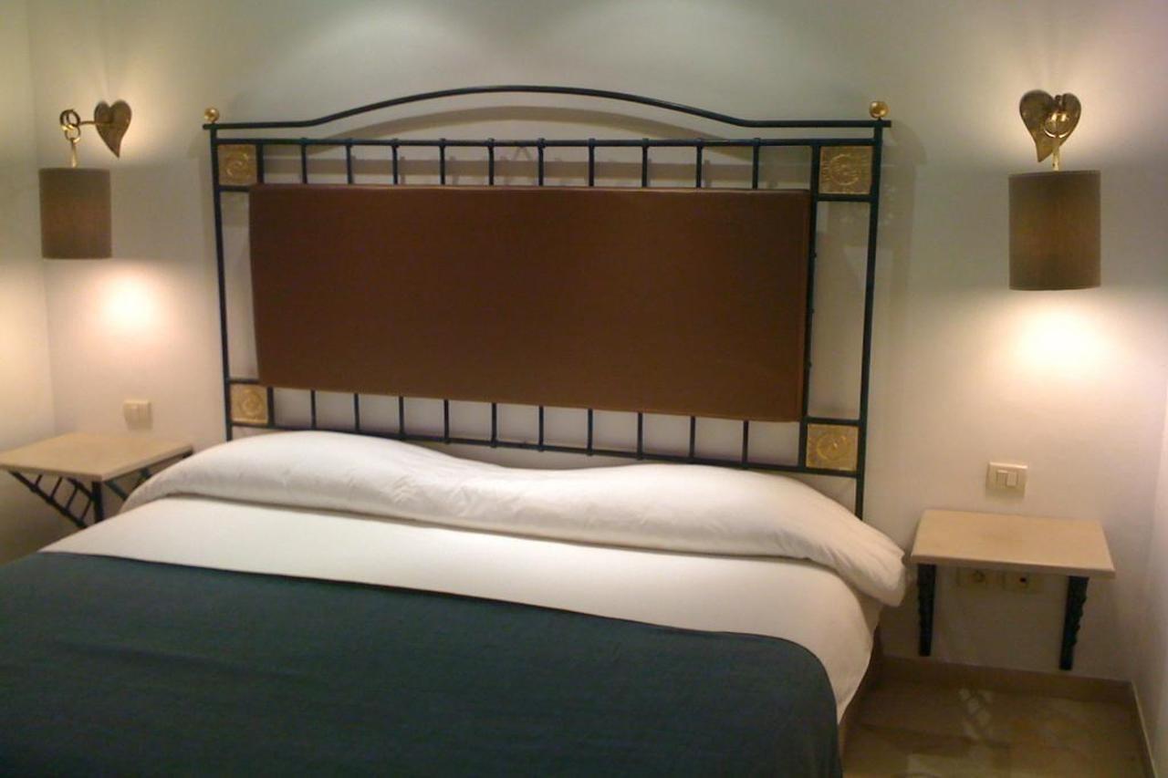 Les Charmilles & Aparthotel 4*
