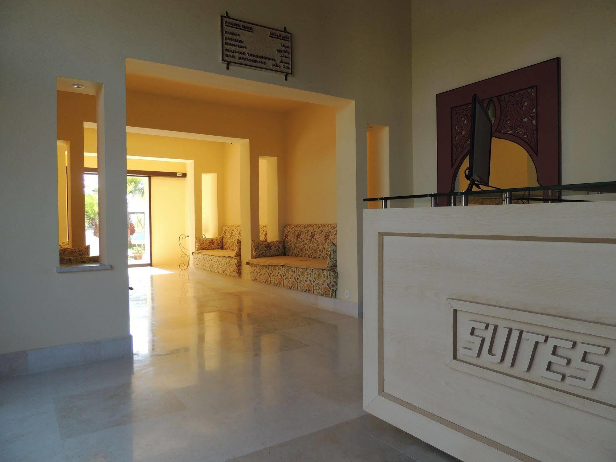 Aparthotel Les Charmilles & 4*