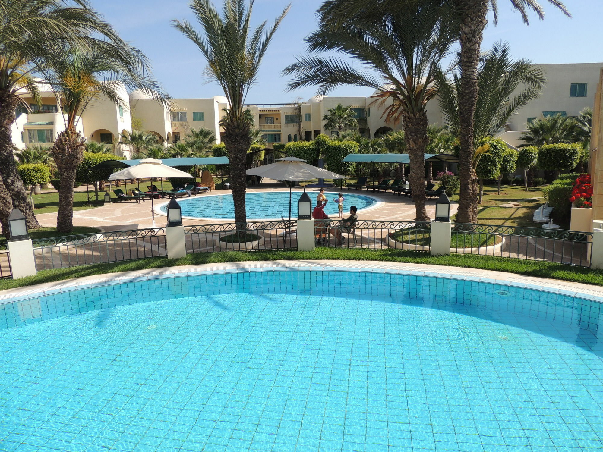 Les Charmilles & Aparthotel 4*